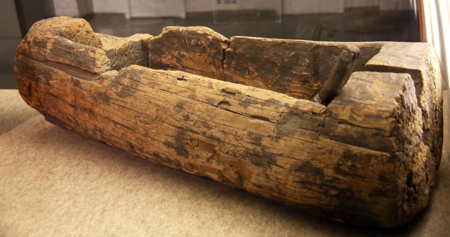 Корыто с тестом