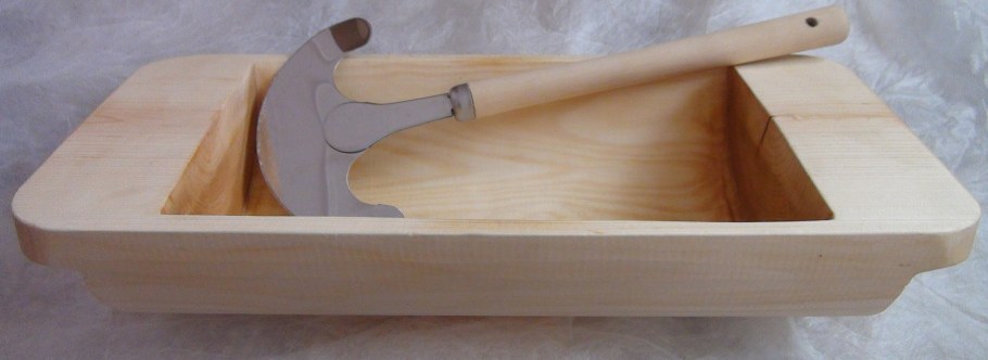 Деревянное корыто для стирки