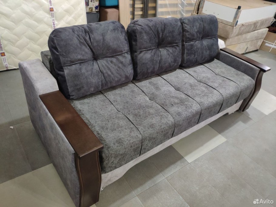 Saiwala диван Монарх-царь