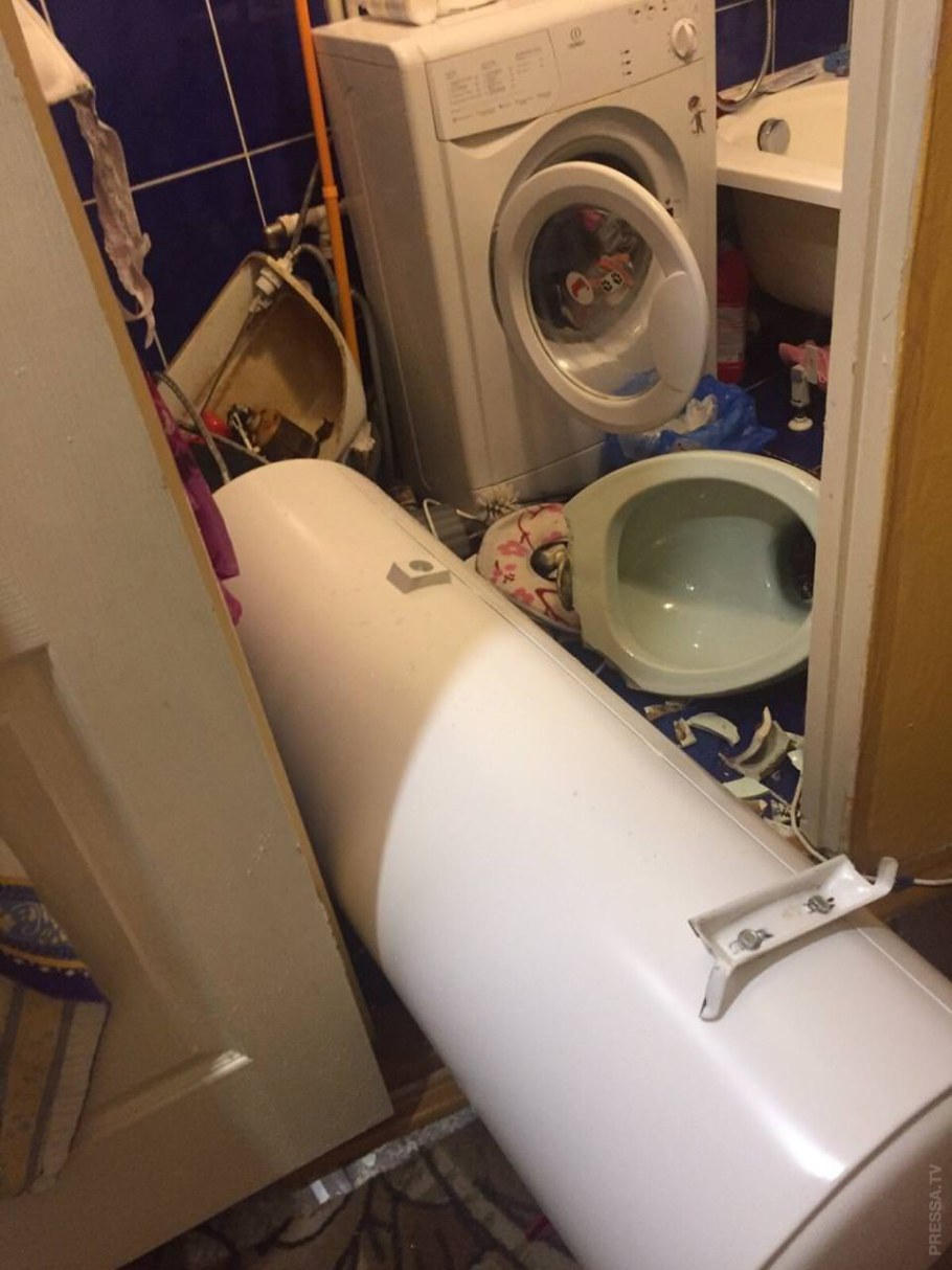 Шкаф для стиральной машины в ванной