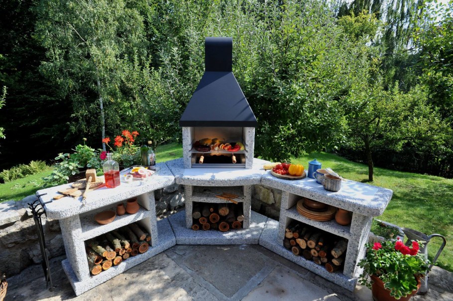 Каменный мангал