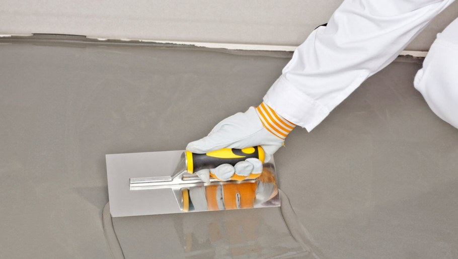 Выравнивание пола наливным полом