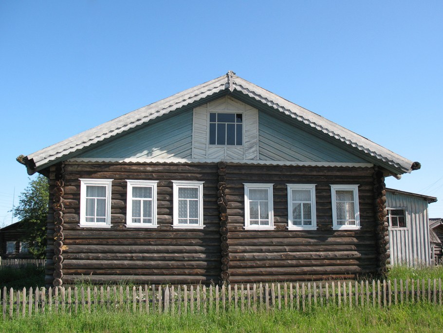 Дом резчика деревня Верхние Мандроги