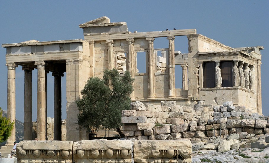 Эрехтейон на Акрополе в Афинах