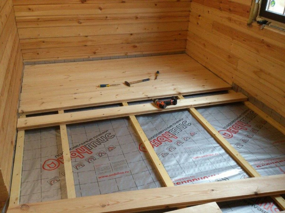 Монтаж чернового пола на лагах в деревянном доме