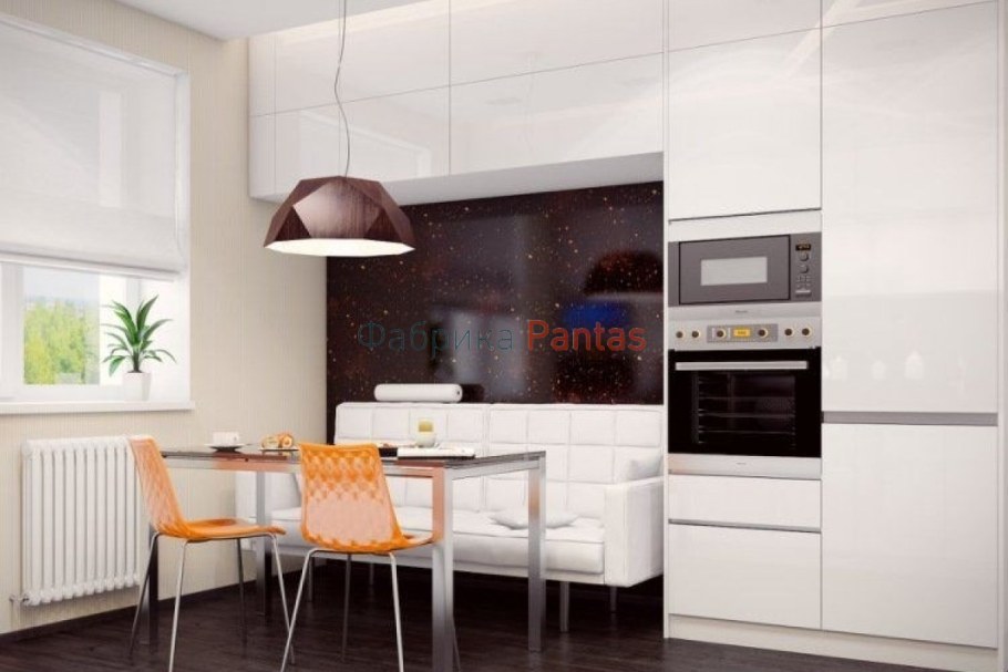 Уютная кухня с диваном