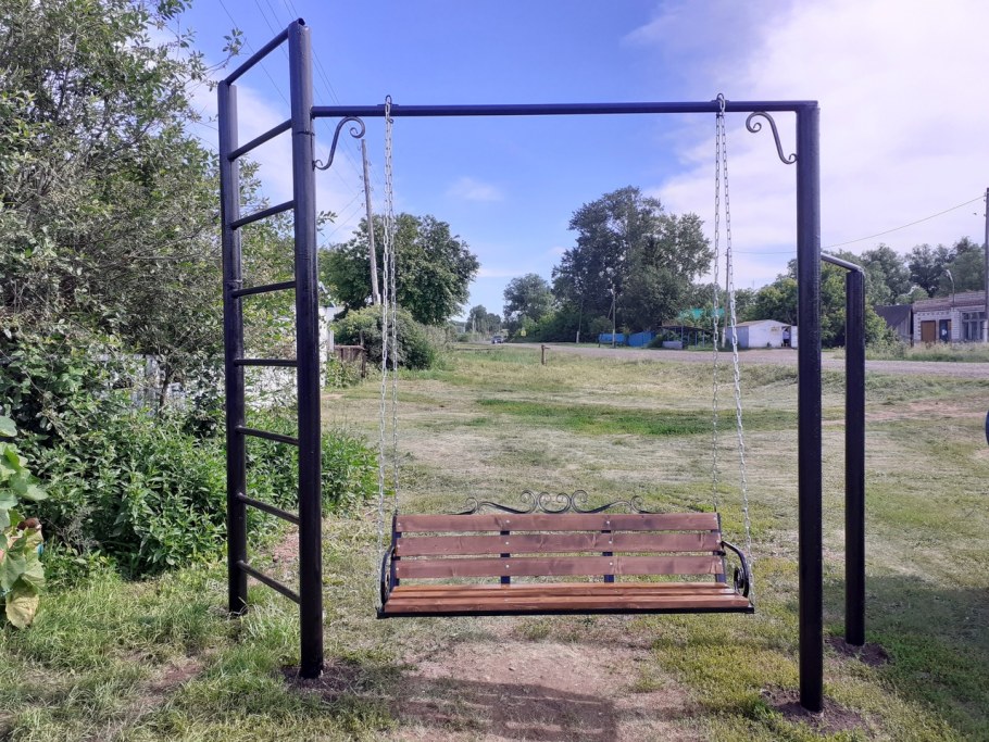 Качели с турником