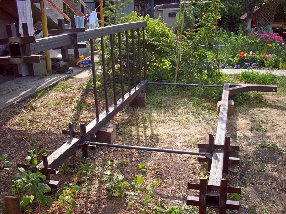 Турник на даче своими руками