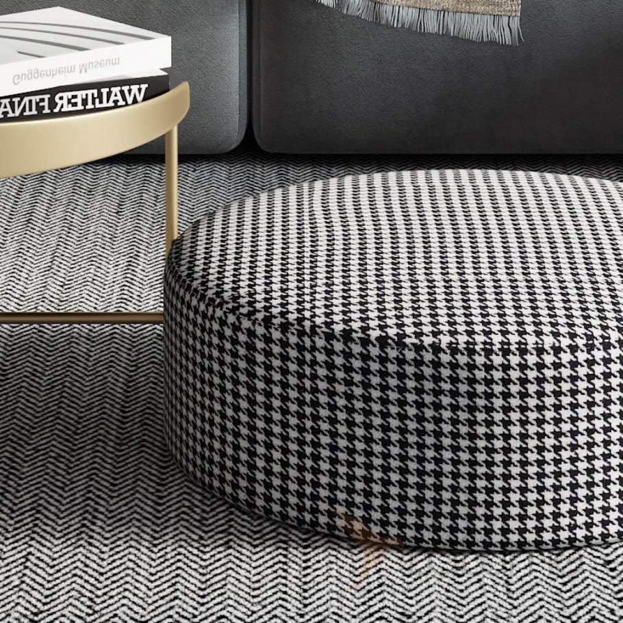 Мягкая сидушка в эркере