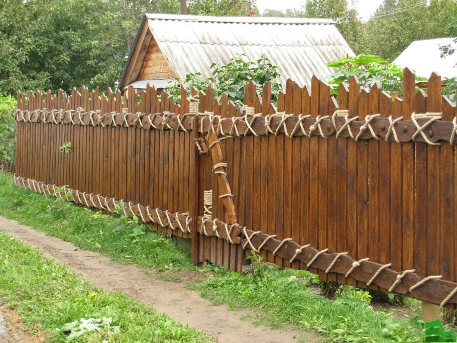 Забор для дачи из горбыля
