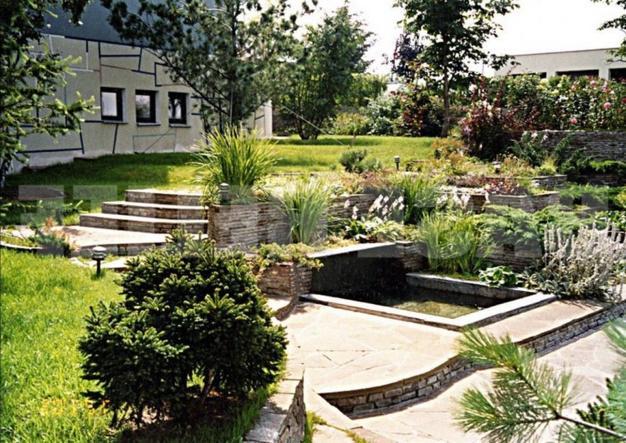 Благоустройство участка на склоне