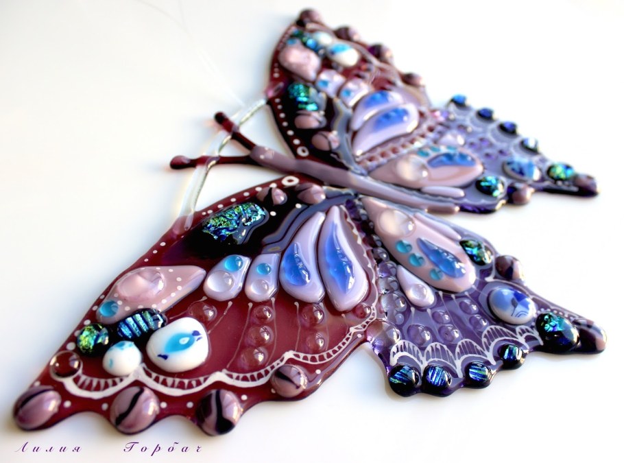 Тарелки стеклянные цветные