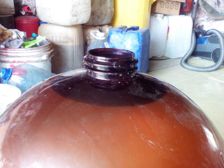 Из пластиковых кег