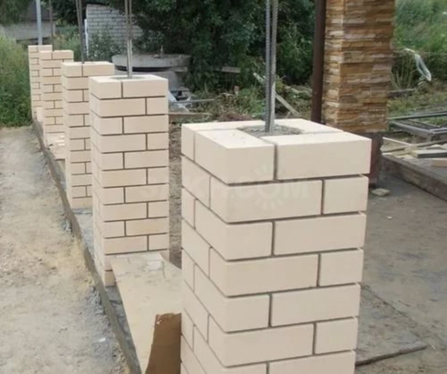 Забор из блоков