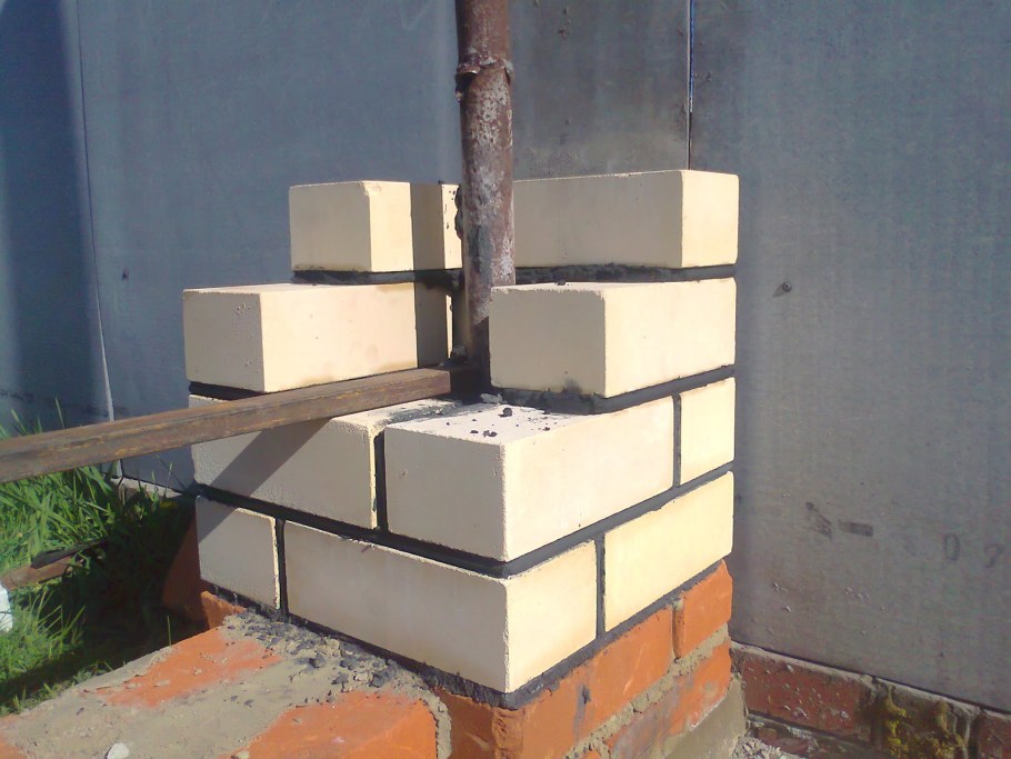 Забор из пескобетонный блок