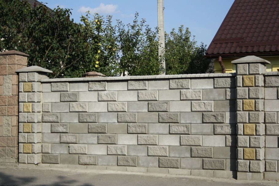 Столбы для забора из блоков