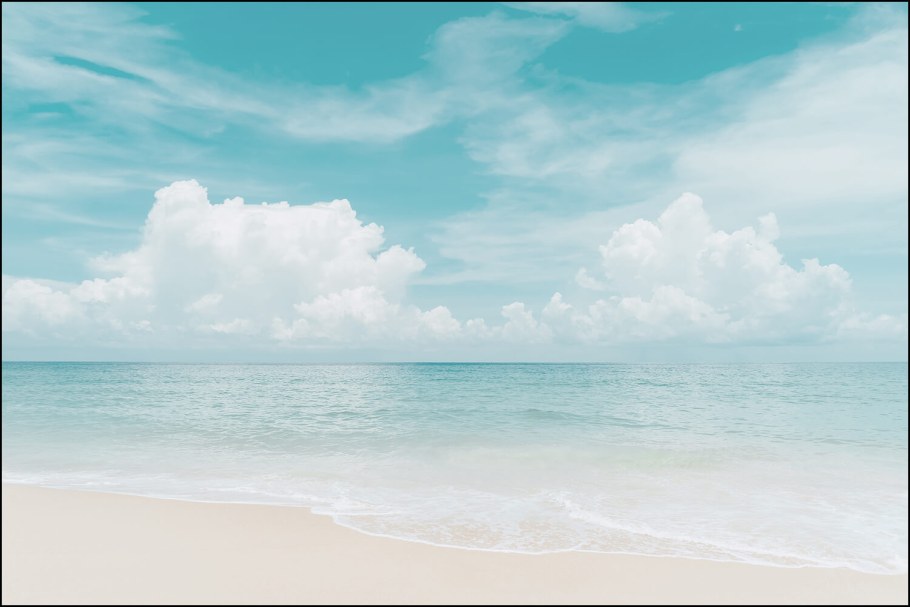 Панорамный вид из окна на город