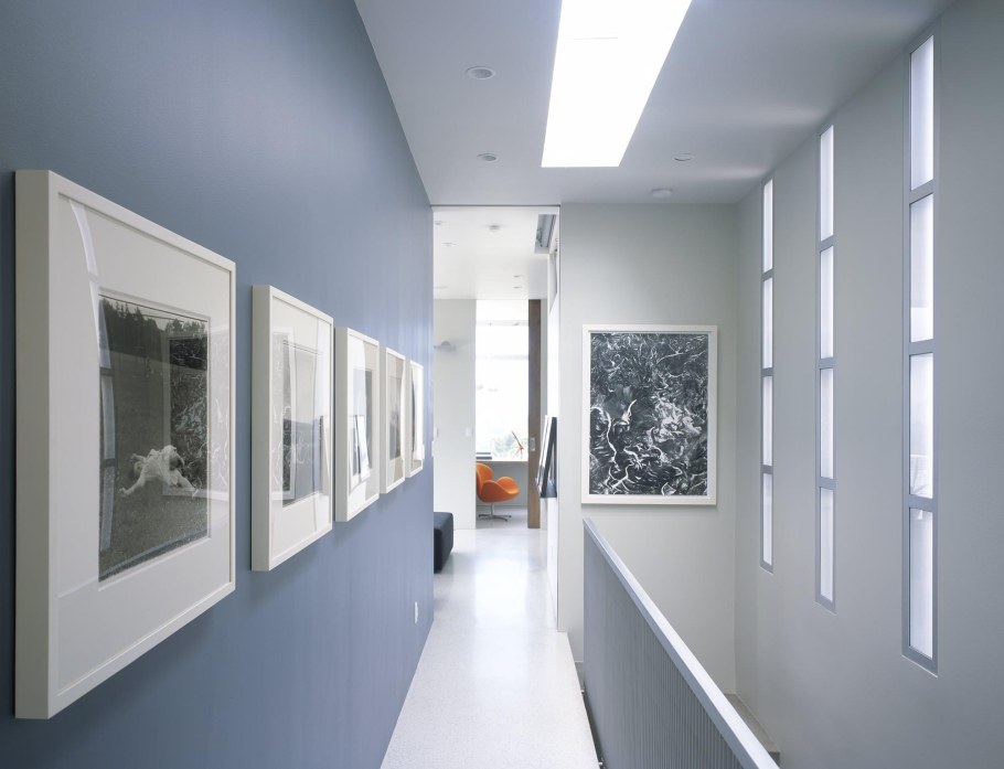 Современная покраска стен в детском саду