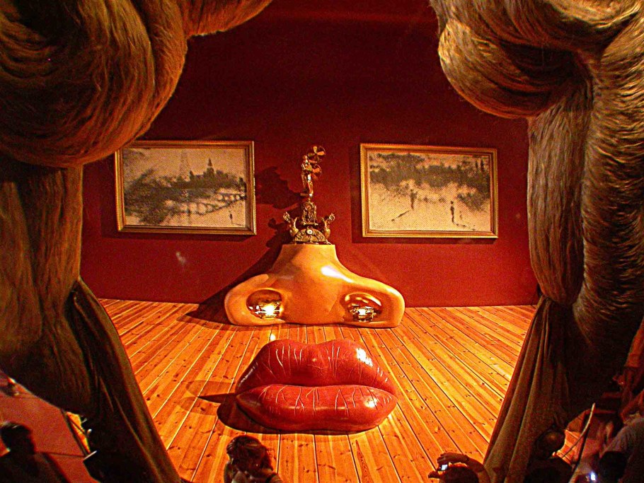 Рисунки дивана Сальвадора дали-