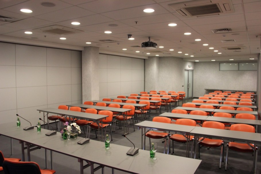 Конференц зал отеля Gamma