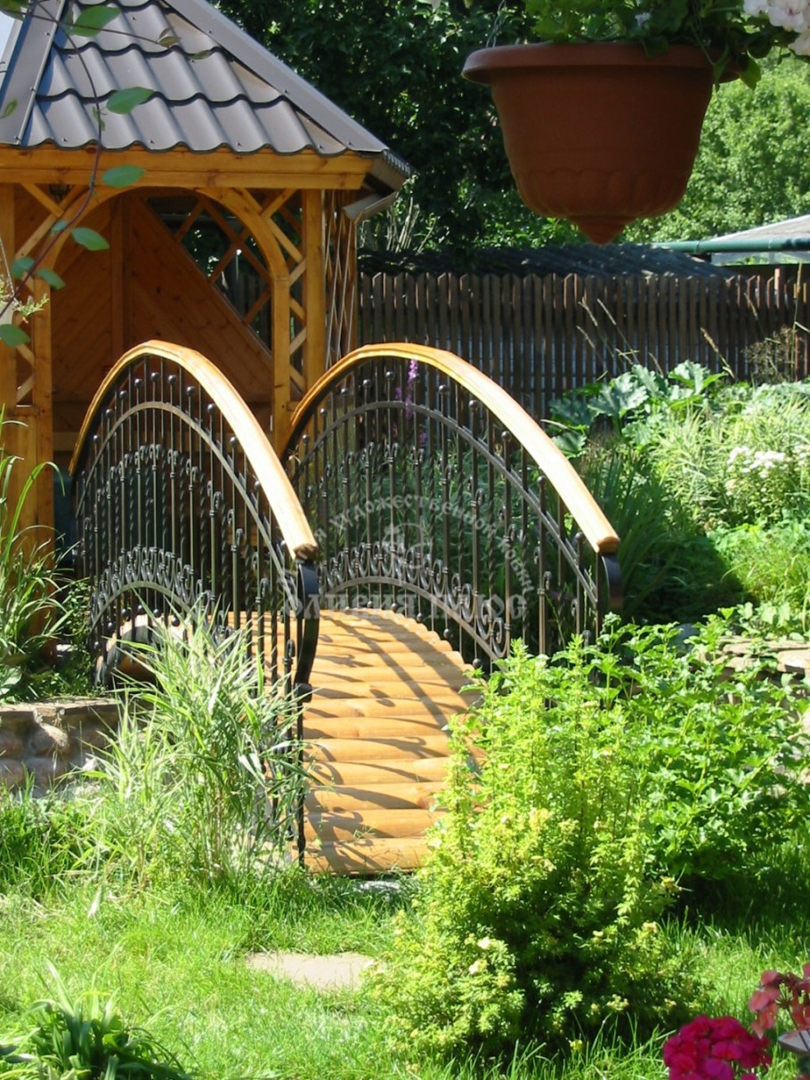 Малые формы на участке