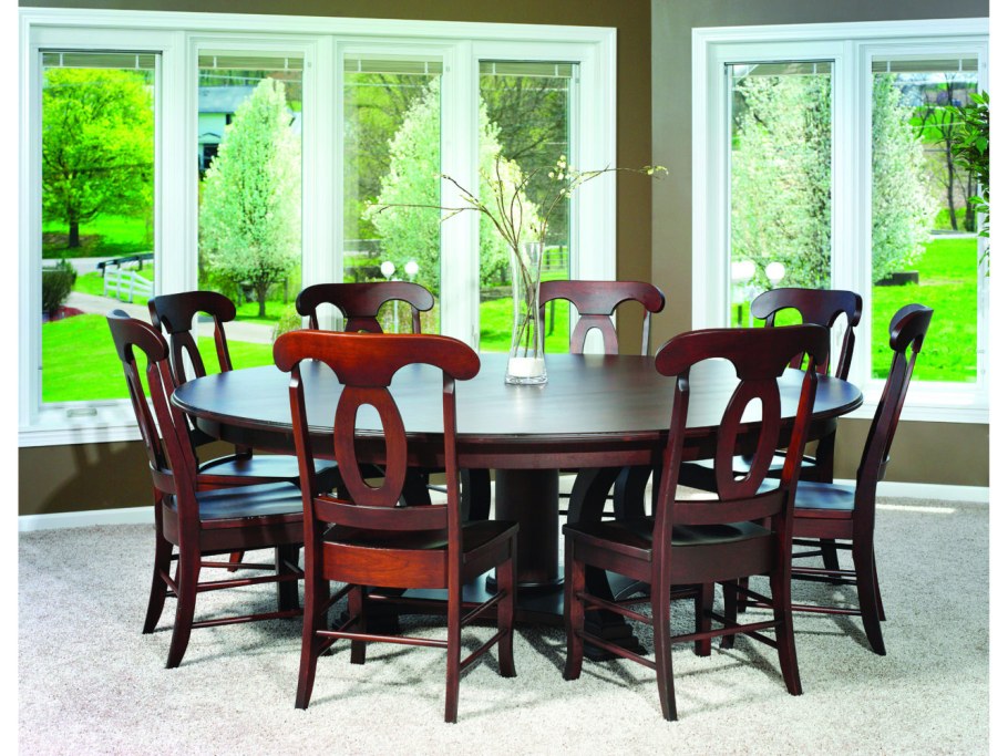 Большой круглый стол