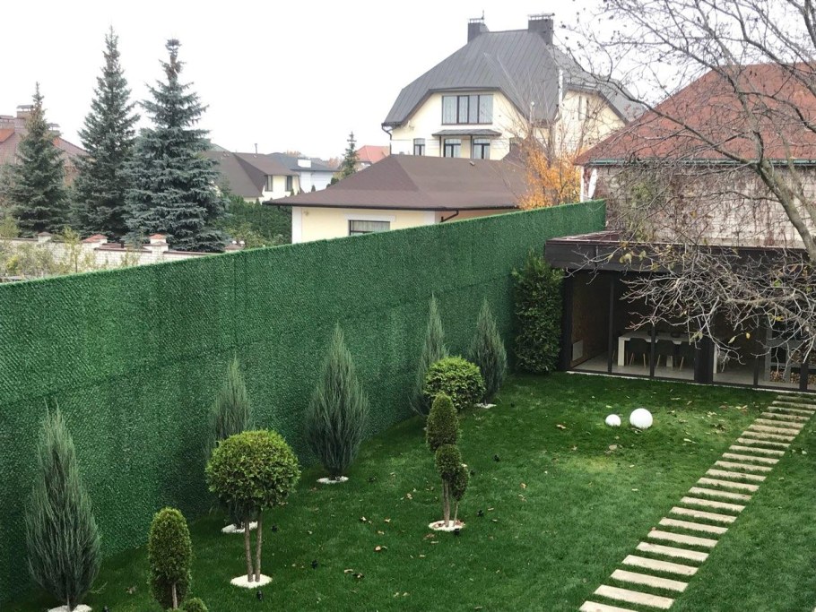 Зеленый забор