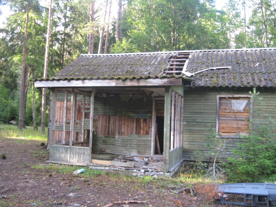 Старенькие советские домики