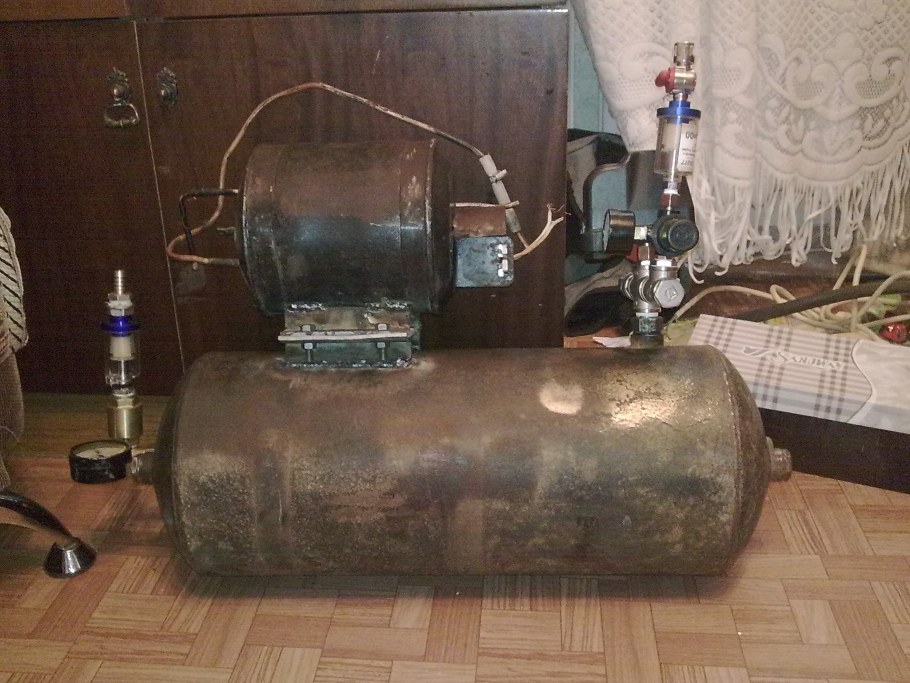 Ресивер из холодильного компрессора