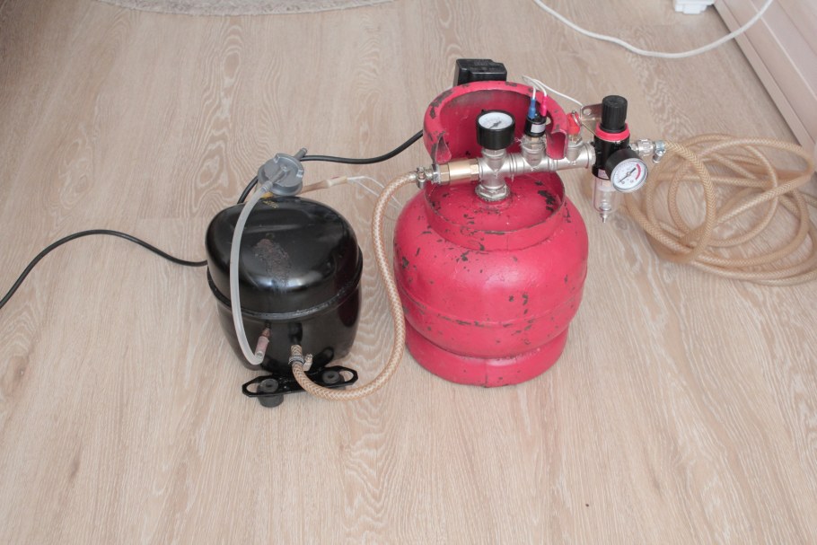 Компрессор от холодильника