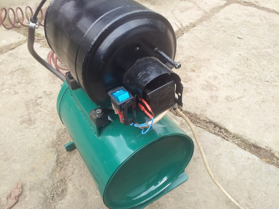 Насос из холодильного компрессора