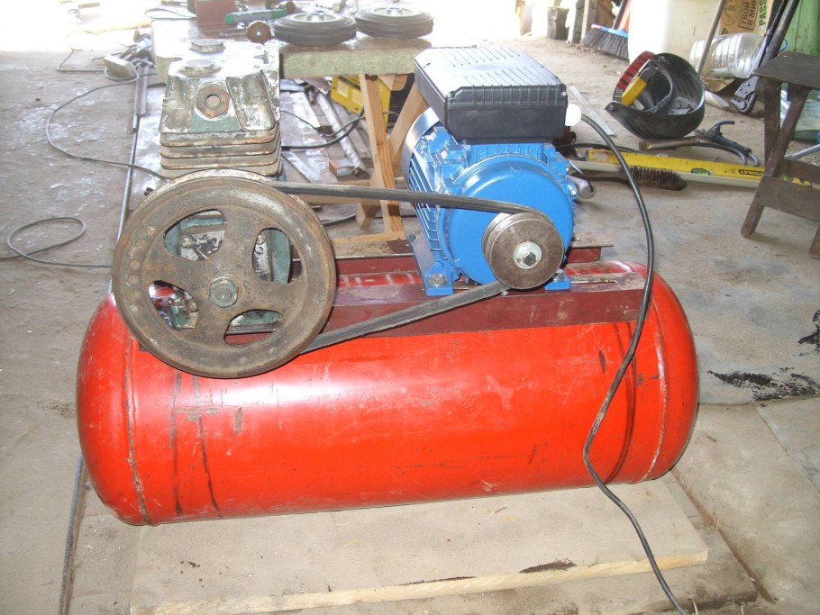 Компрессор ЗИЛ 130 на газовый баллон
