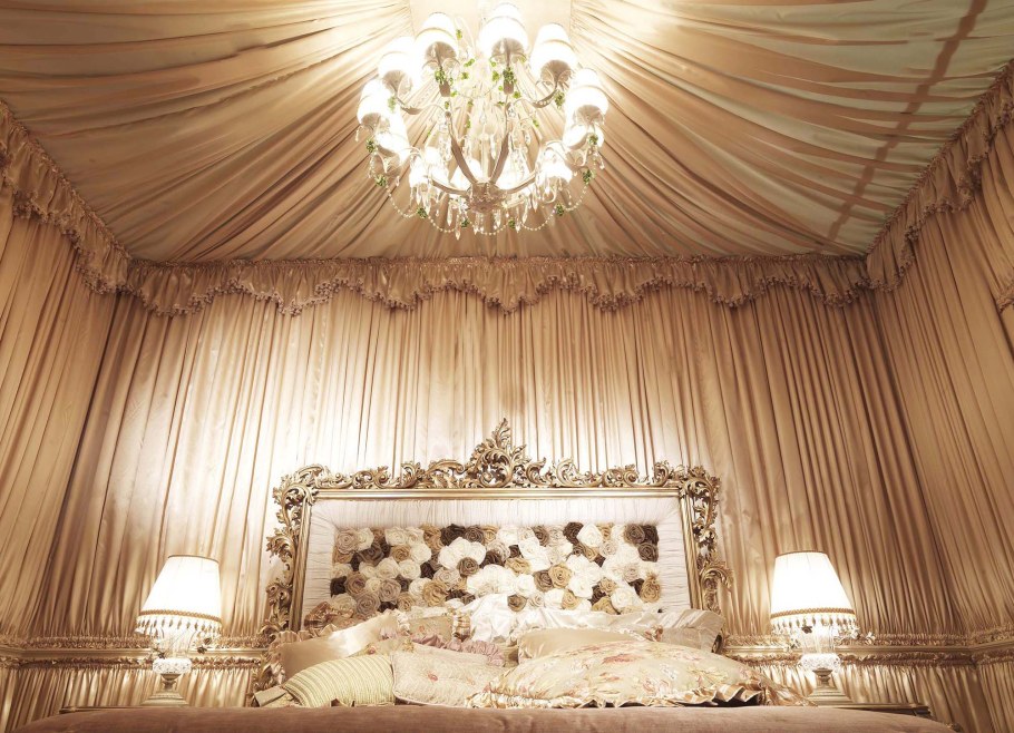 Драпировка потолка