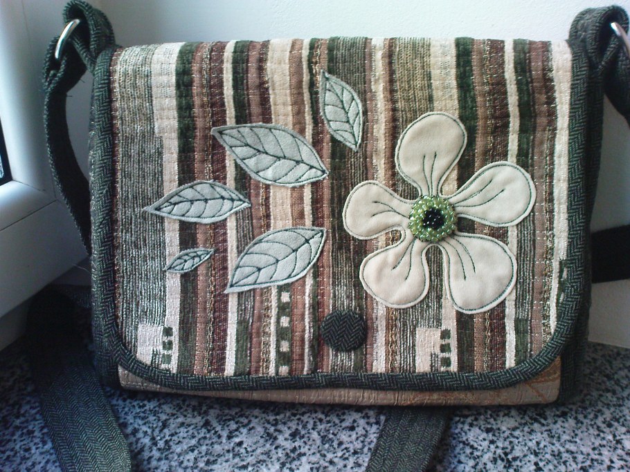 Сумки из остатков мебельной ткани
