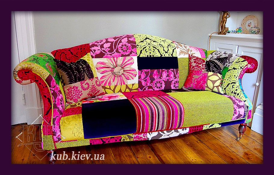 Диван из лоскутков