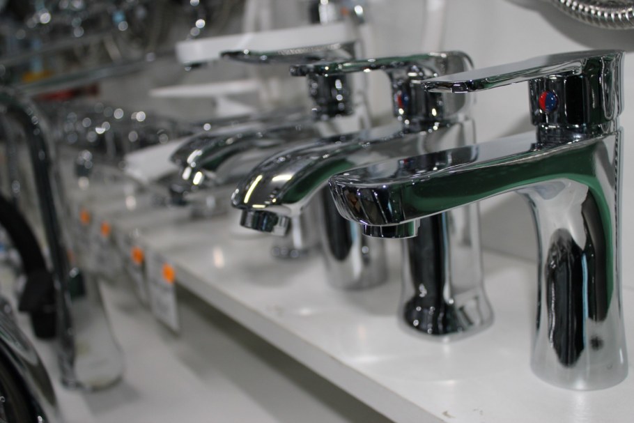 Сантехника для ванной комнаты и туалета