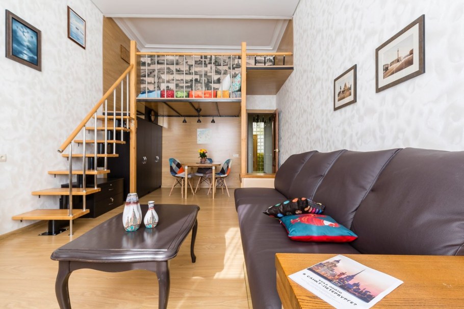 Двухэтажные квартиры в Питере