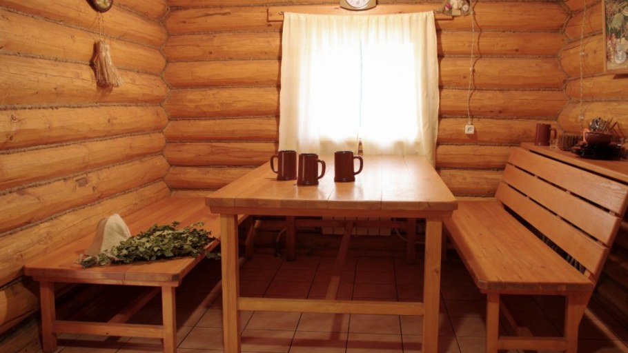 Мебель для предбанника из дерева