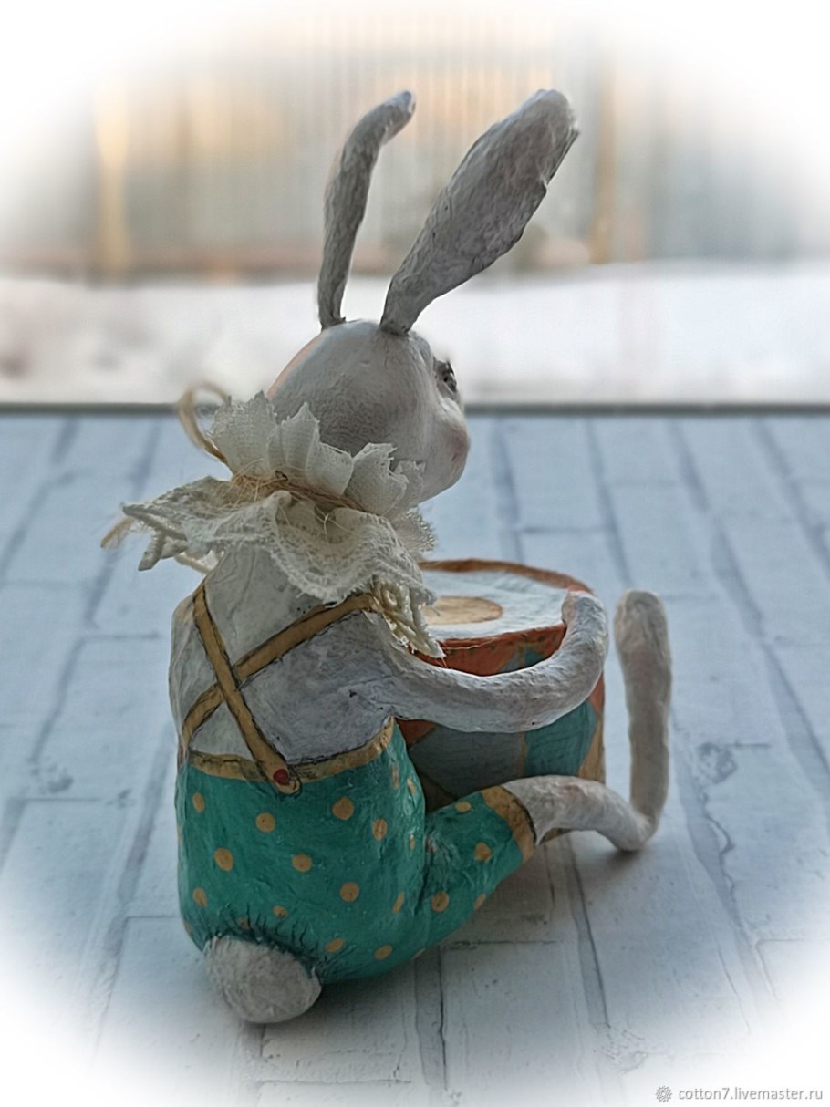 Ватная игрушка заяц