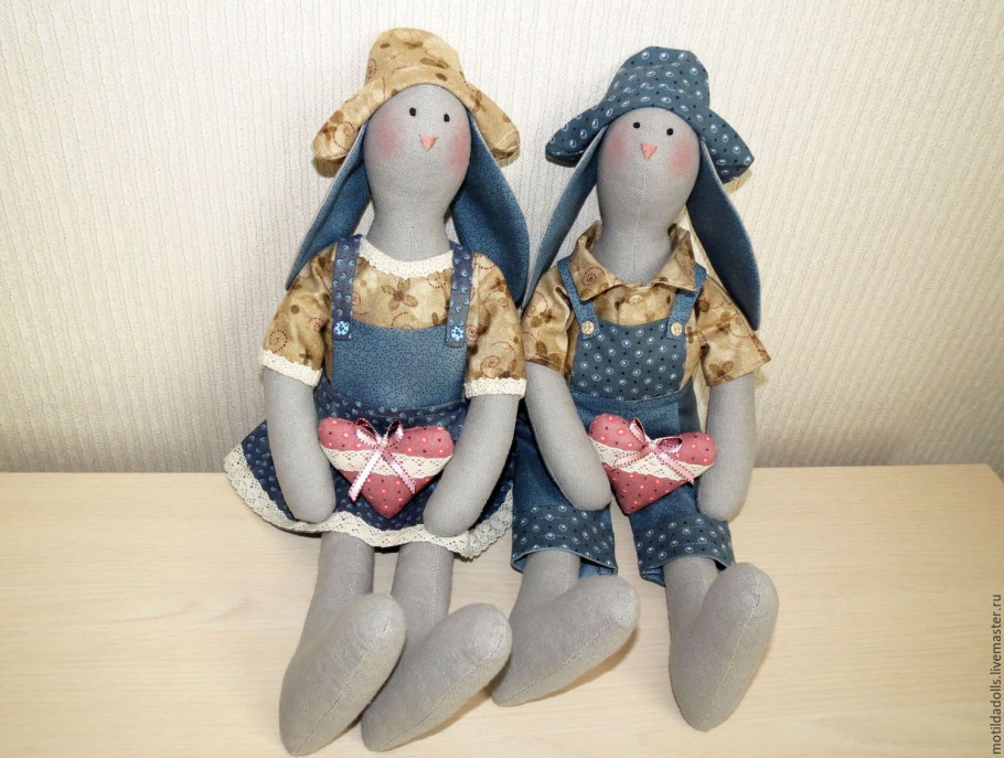 Вязаный кролик Арнольд