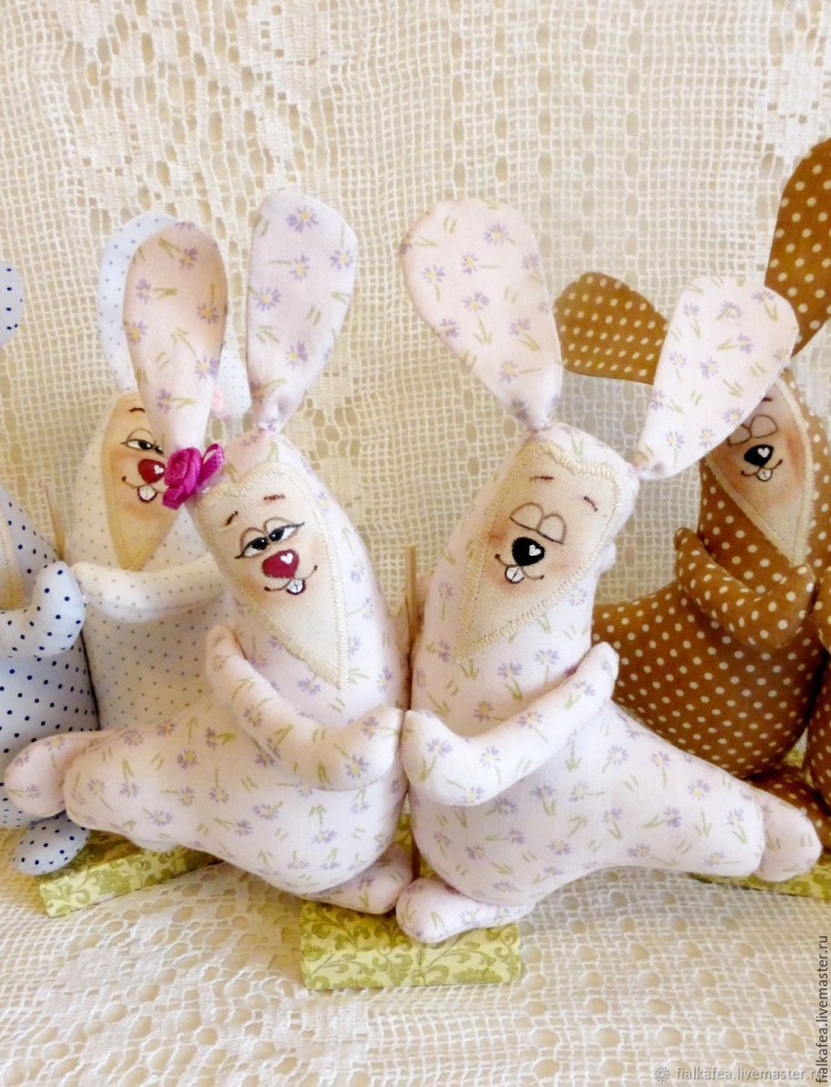 Кролик из ткани