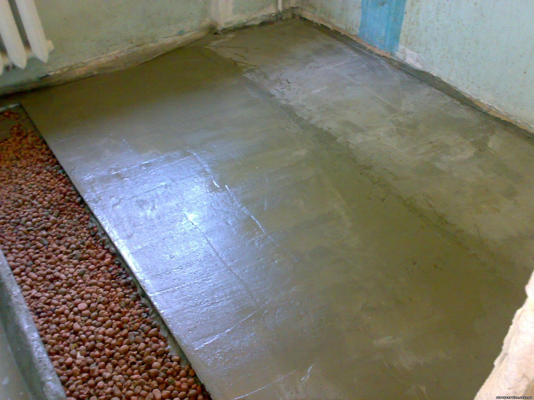 Пол бетонный стоимость. Выравнивающая цементно-Песчаная стяжка. Стяжка по керамзиту 3см. Наливной пол на керамзит. Заливка полов в частном доме.