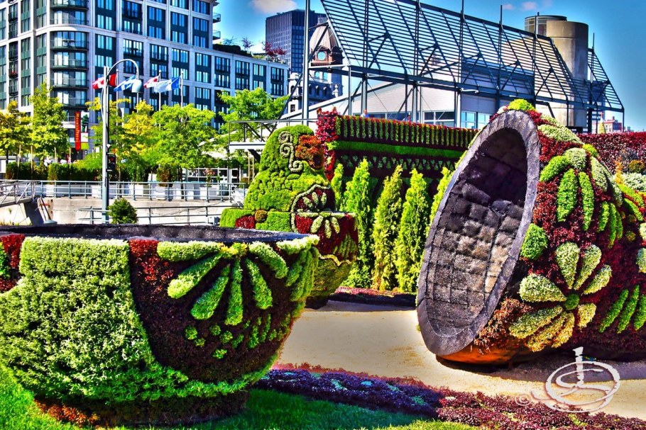 Памятник банану