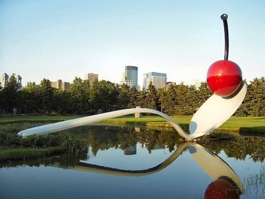 Памятник вишни в Миннеаполисе США