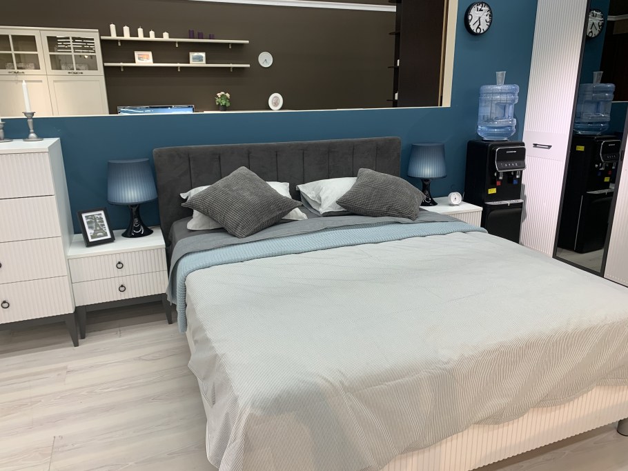 Хилтон кровать Ангстрем