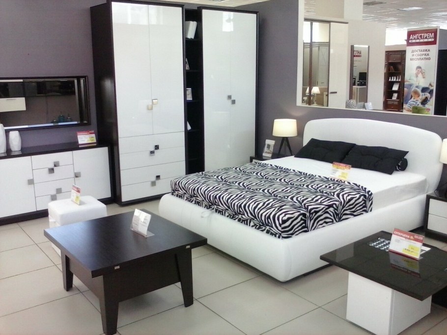 Спальня Изотта Ангстрем