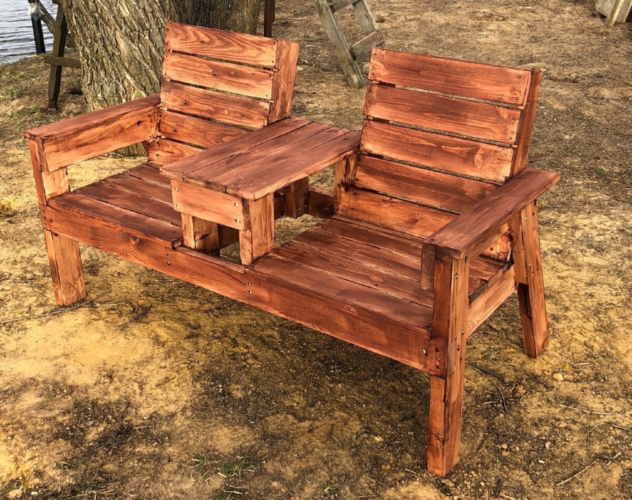Мебель из поддонов для дачи