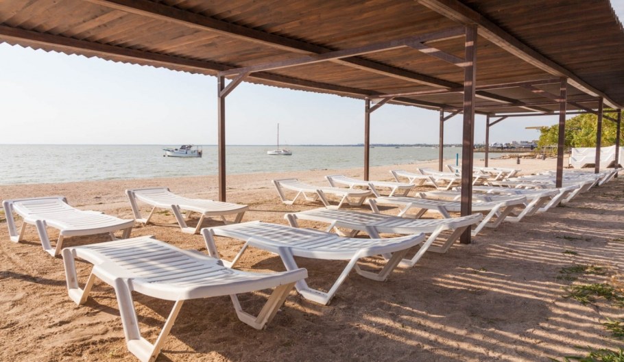 Гостевой дом в Ейске с бассейном