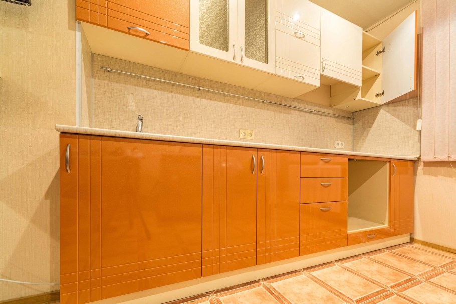 Цоколь в кухонном гарнитуре