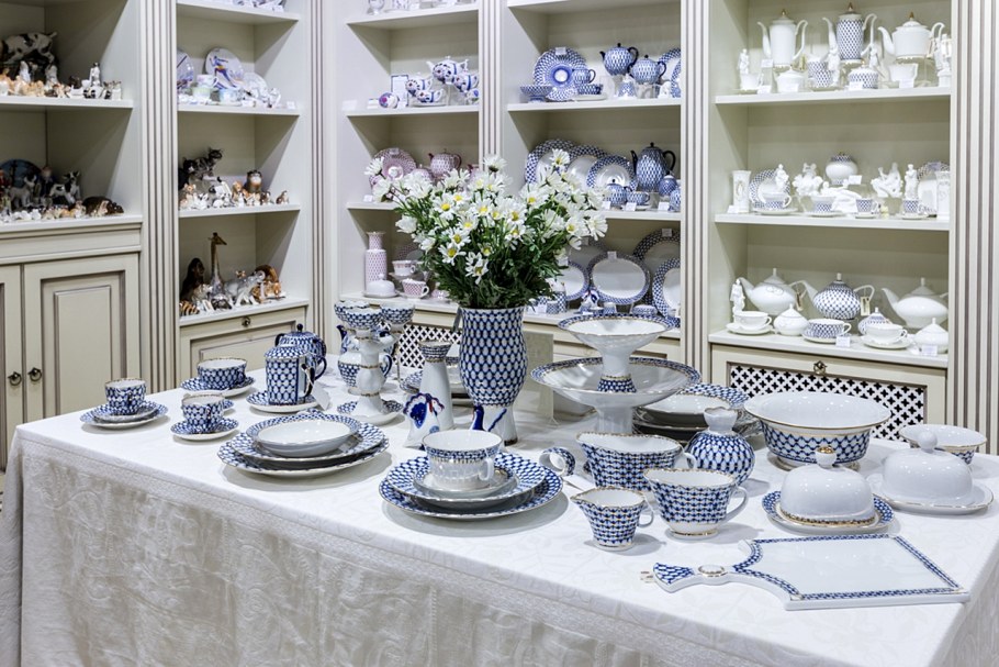 Империал Порцелайн Петербург 1744